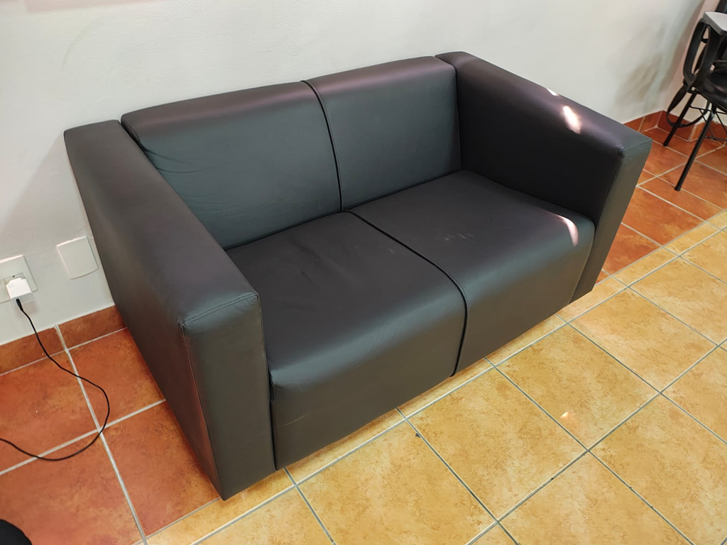 Aluguel de Sofá 2 lugares Preto